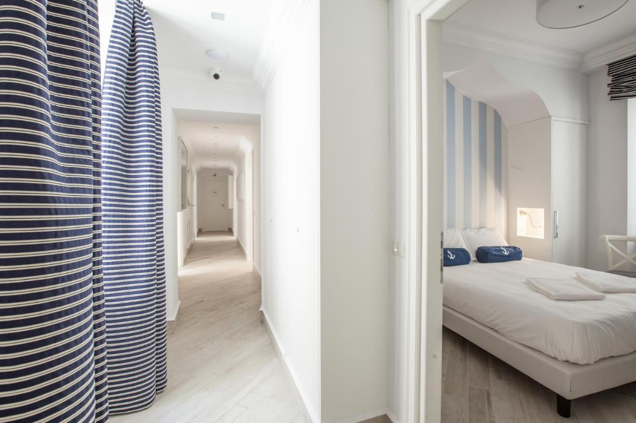 Hotel Marina Charming Rooms فينالي ليغوري المظهر الخارجي الصورة