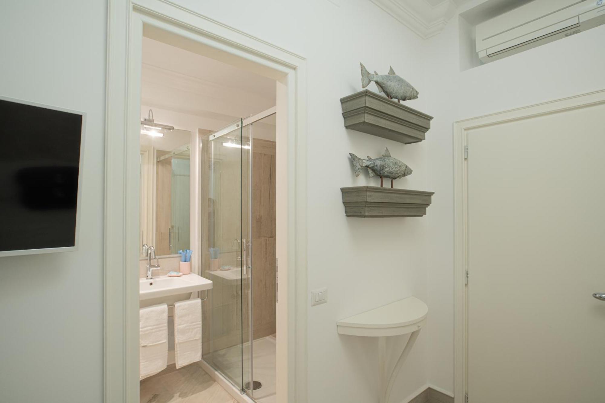 Hotel Marina Charming Rooms فينالي ليغوري الغرفة الصورة