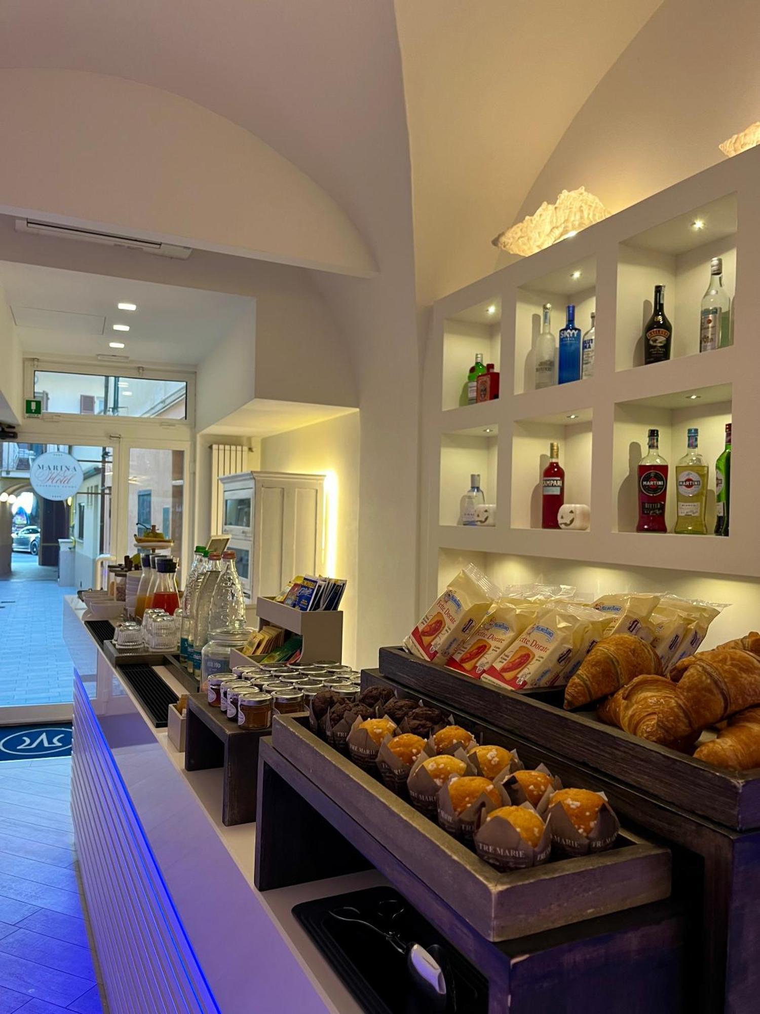 Hotel Marina Charming Rooms فينالي ليغوري المظهر الخارجي الصورة